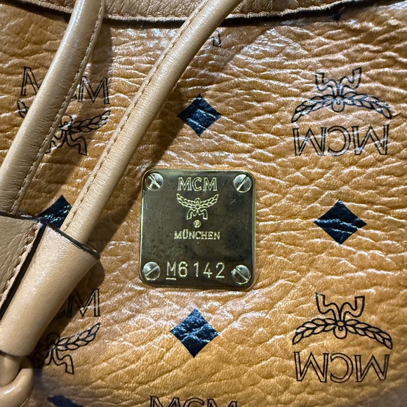 MCM Visetos Medium Drawstring 
Bucket Bag in Cognac. EUC - Picture 6 of 15